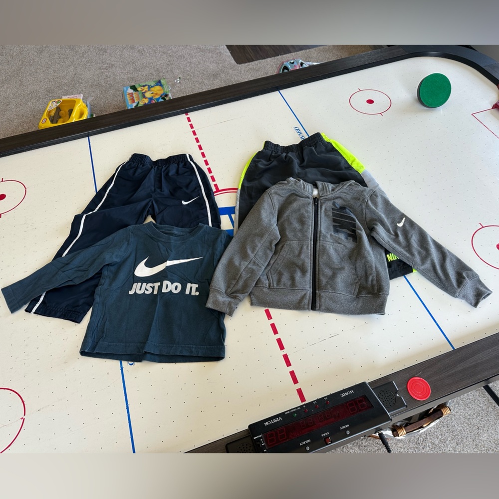 Boys Nike Lot